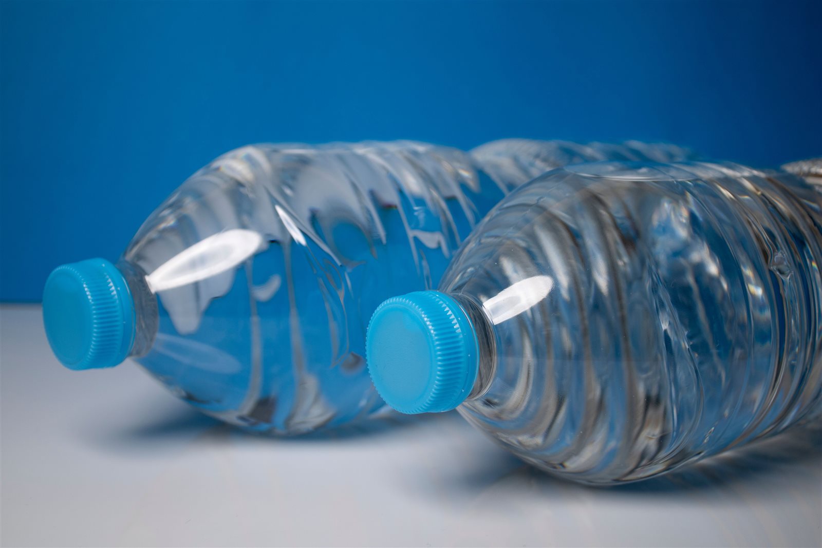 Botellas de agua purificada AguaMía